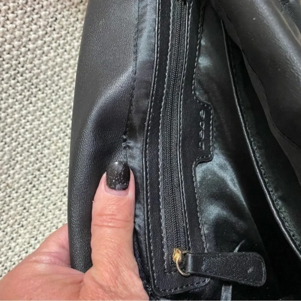 Bebe Clutch Purse,‎ NWT